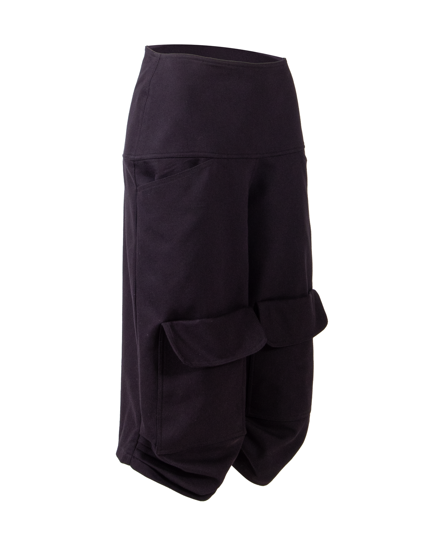 GUILLOTINE Black Three-Quarter Pleated Pants
