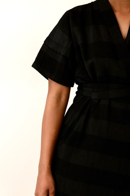 GUILLOTINE Wrap Tie Linen Dress