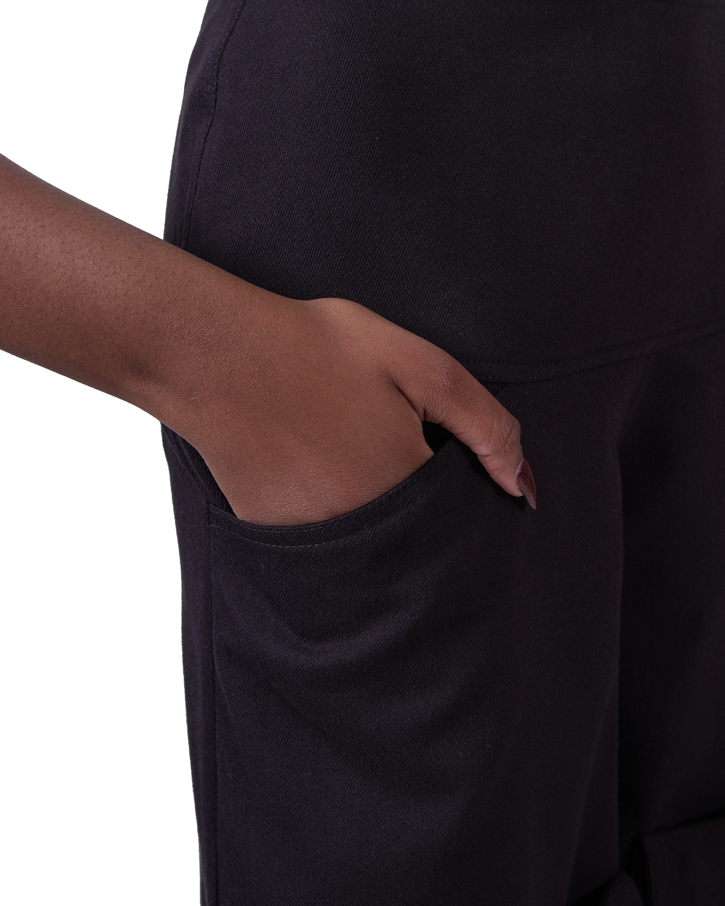 GUILLOTINE Black Three-Quarter Pleated Pants