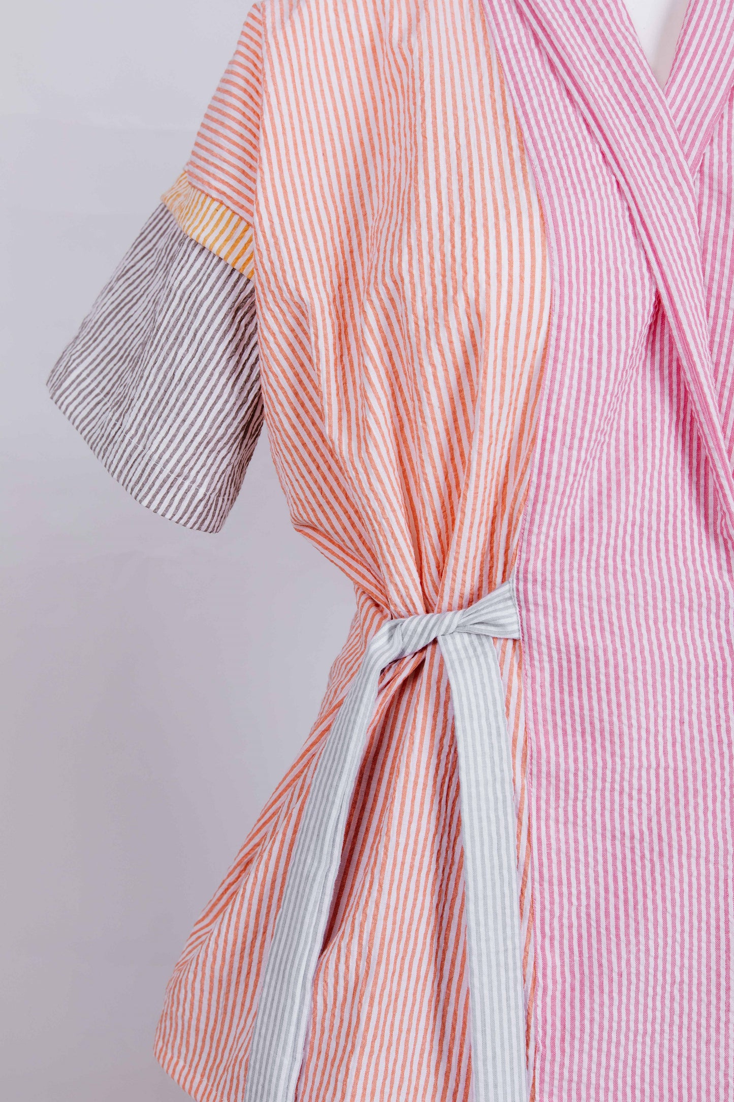 GUILLOTINE Seersucker Striped Jacket