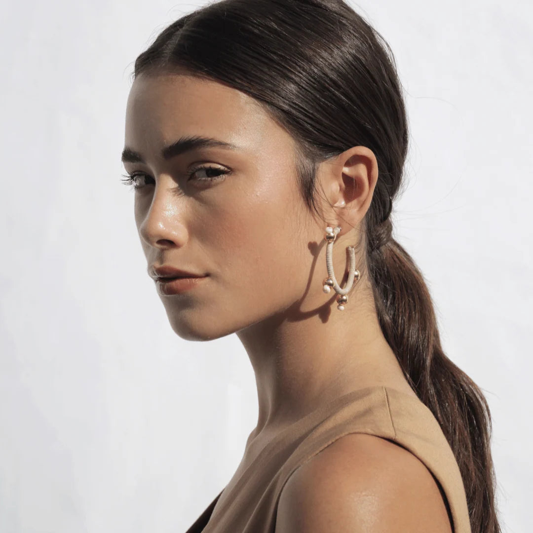 PICHULIK | Ouroboros Earrings Beige