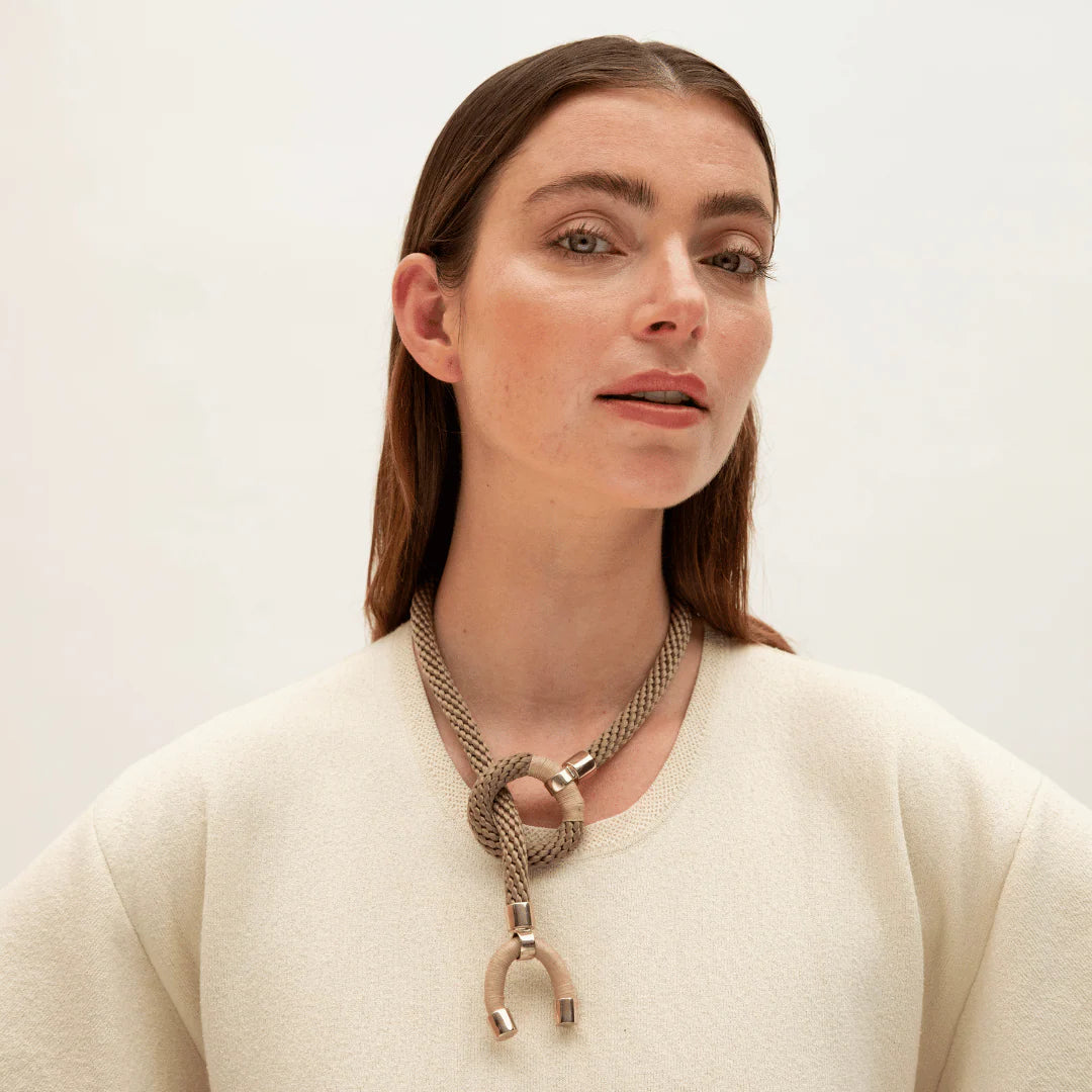 PICHULIK| Astarte horn Necklace Beige