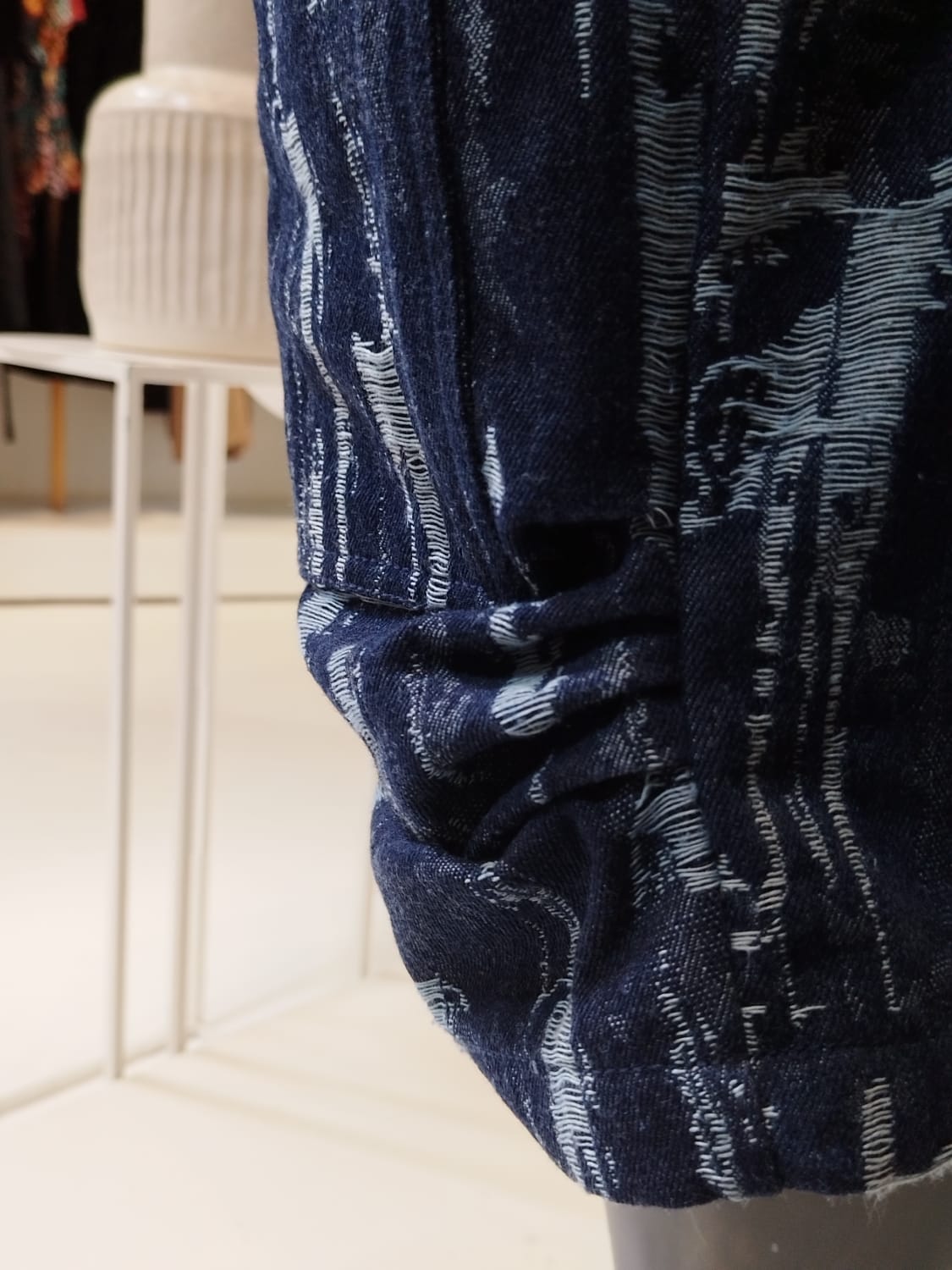 GUILLOTINE Distressed  Denims