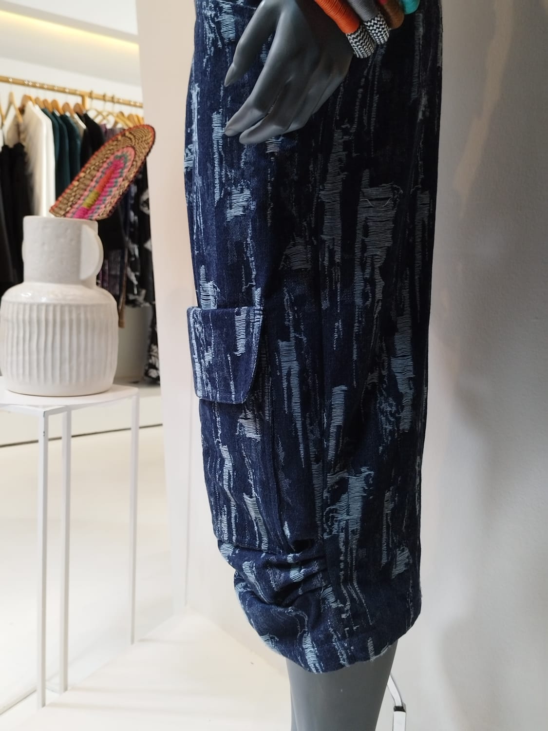 GUILLOTINE Distressed  Denims