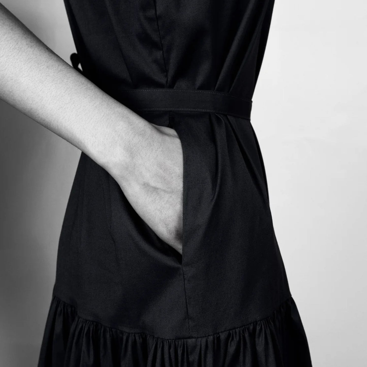 GUILLOTINE Black Frill Dress