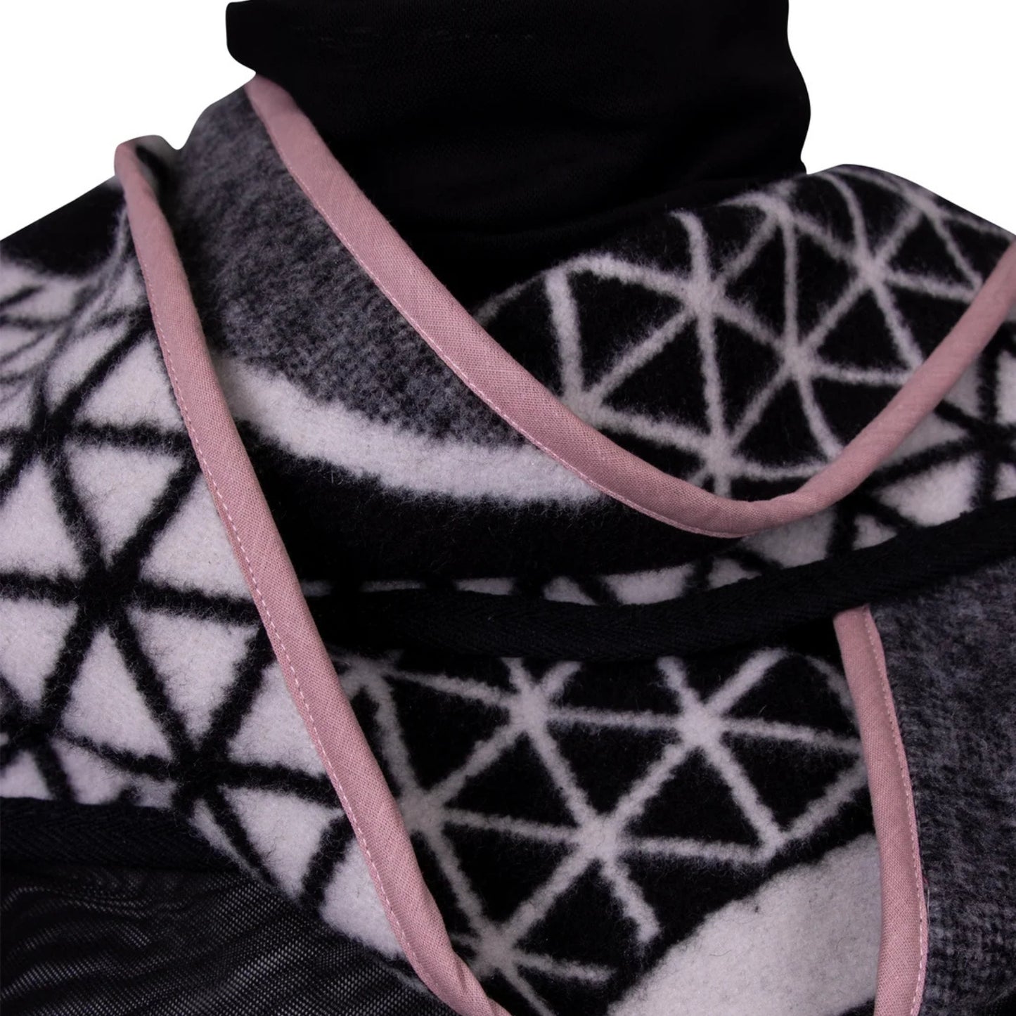 GUILLOTINE Basotho Scarf | White Black