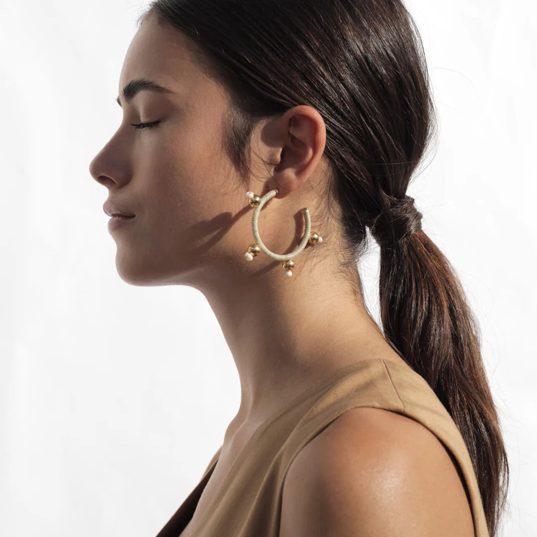 PICHULIK | Ouroboros Earrings Beige